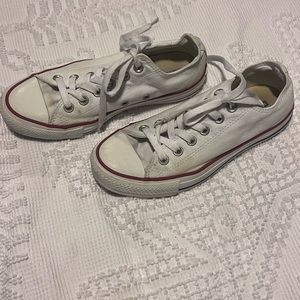 Converse white sneaker shoes